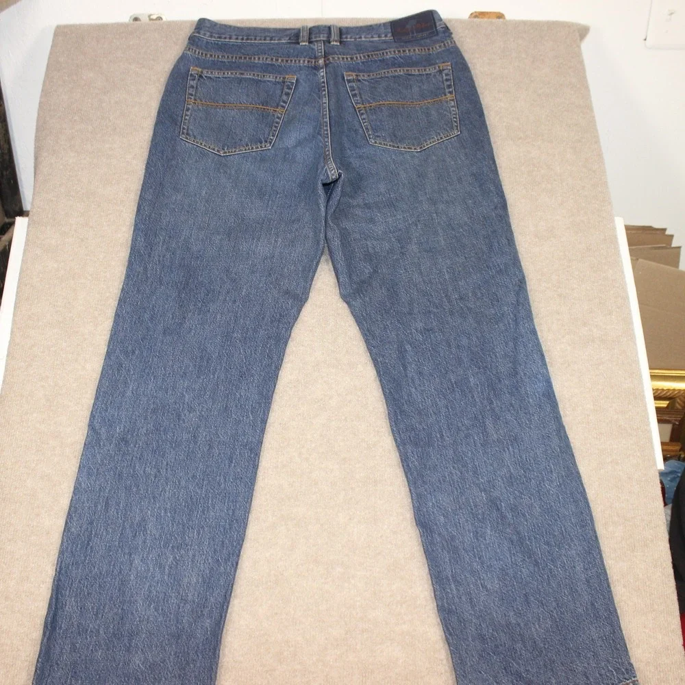 Tommy Bahama Indigo Palms Classic Fit Jeans Mens 35x32 Medium Wash Straight Leg